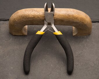 Side cutter pliers, jewellery making tools, jewelry making design essentials, basic essentials, beading supplies, bead making, wire work
