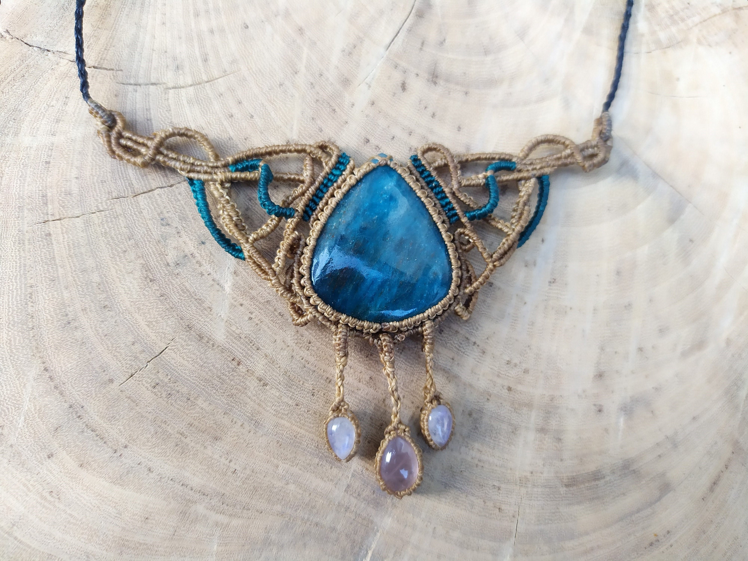 Micro Macrame Stone Necklace Blue Apatite Moonstone and Rose  display picture 1