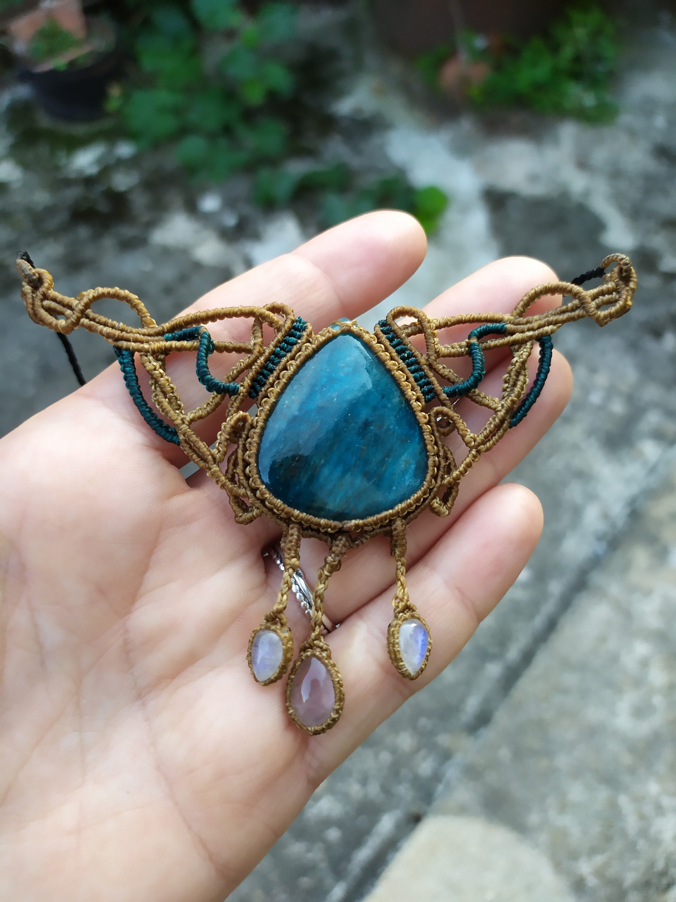 Micro Macrame Stone Necklace Blue Apatite Moonstone and Rose  display picture 3