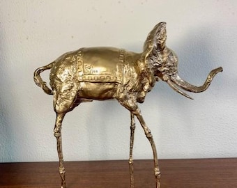 サルバドール・ダリの「宇宙の象」 - Etsy 日本