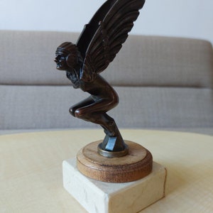 Marcel Bonnot, ornement de capot ancien, mascotte de voiture, Egyptienne, Ailee, 1920, art déco