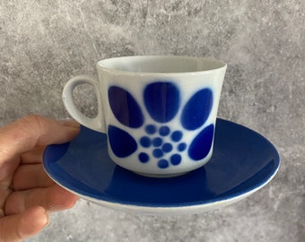 Arabia POP Coffee Cup and Saucer Finnish Design by Göran Bäck Made in Finland Mid Century modern 1960s