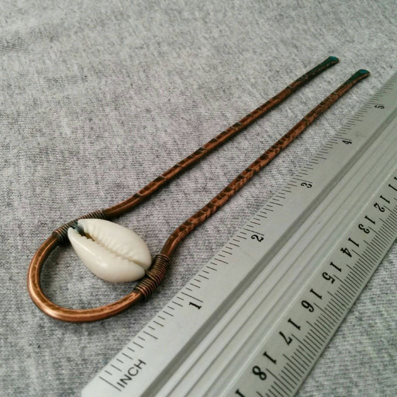 Shell hair fork Cowrie shell, handmade hair fork sea shell, rustic copper hair stick, metal hair stick, boho hair jewelry, hair accessories Bild 6