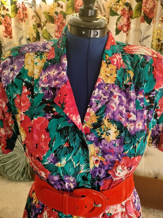 1980's Does 1940s VINTAGE Curvy Spring Bloom Casua