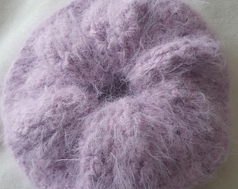 Coletero de cachemir tejido a mano a crochet en color lila