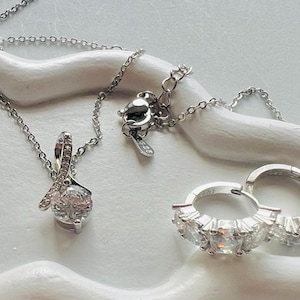 Silver plated jewelry set, wedding jewelry, silver jewelry, cubic zirconia pendant, simple necklace, y2k necklace