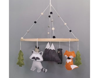 Sofort versandfertig: Niedliches Babybett-Mobile mit Waldtiermotiven