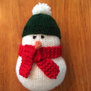 Hand Knit Snowman, Winter Decor, Christmas Decoration,House Warming Gift/Children&#39;s Toy, Handmade Snowman, Snowman Toy, Best Friend Gift