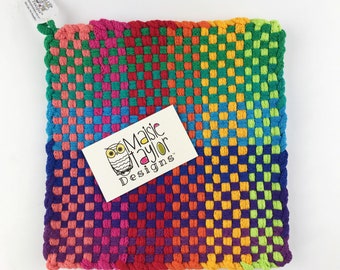 Trivet tejido, agarraderas grandes, regalo de apartamento nuevo para ella, rellenos de medias, regalo de cocina arcoíris para chef, regalos de cocina de despedida de soltera,