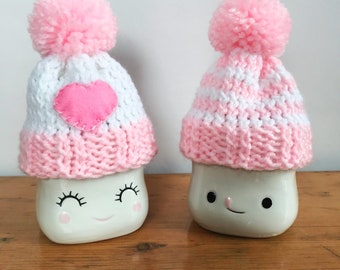 Marshmallow Mug Valentine Hats, Knitted Valentine's Hat, Knit Love Hat, Valentine's Day Decoration, Tier Tray Decor, Valentine Gifts for Her