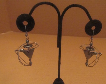 Vintage Silver Tone and Black Abstract Artisan Dangle Drop Earrings