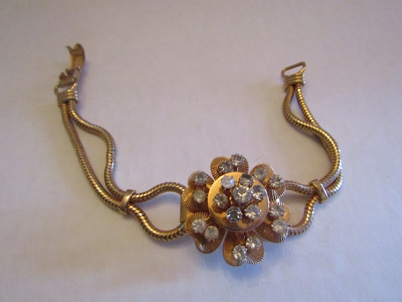 「大人気 新入荷 新品」に該当するファッション通販 Signed Gorgeous Coro With Bracelet Flower Rhinestone 1950's その他