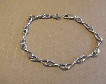 Vintage Marked Sterling Unusual Chain  Bracelet 7.5" long 7.2 grams