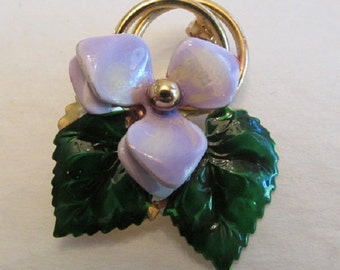 Brand New In Original Box Vintage Giovanni Enamel Violet Pin
