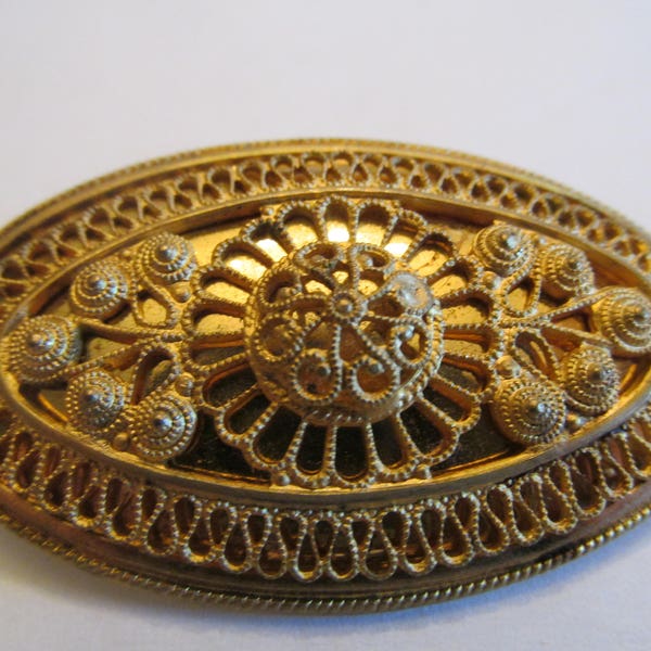 Stunning Victorian Cannetille Oval Brooch