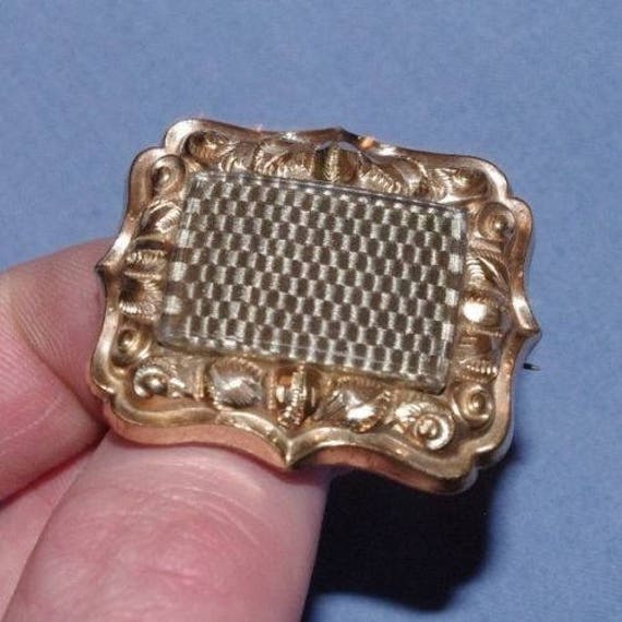 Antique 19th Century Pinchbeck Gold Mourning Broo… - image 3