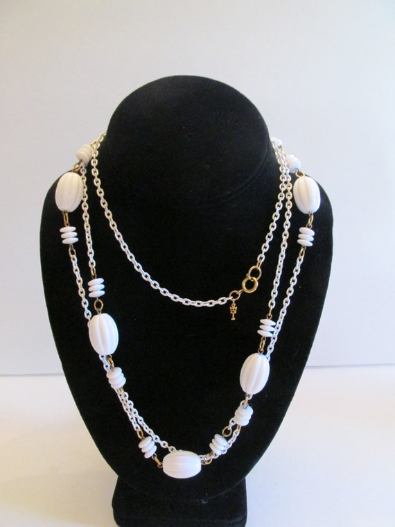 Beautiful Vintage Trifari White 54" Long Necklace - image 1