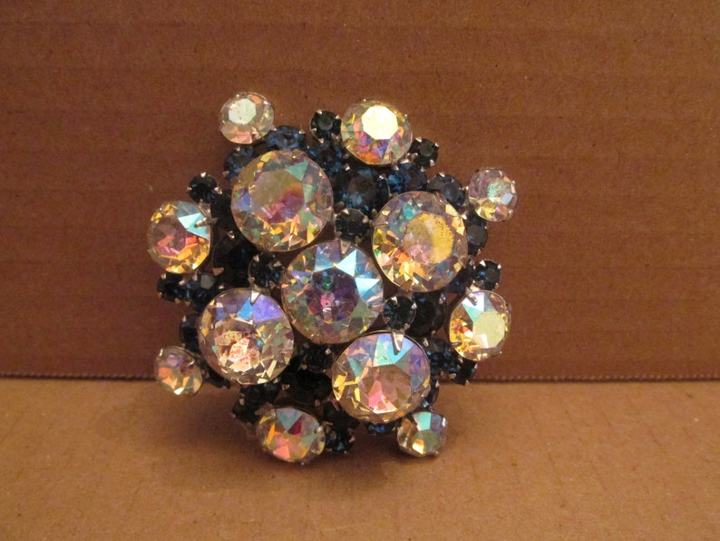 Gorgeous Vintage Juliana Huge Aurora Borealis Rhinestone Brooch image 2