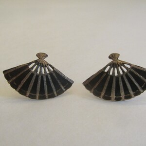 Vintage 1950&#39;s Siam sterling silver fan screw back earrings