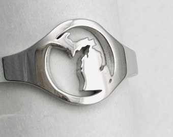 Michigan Cutout Ring - One Size Adjustable