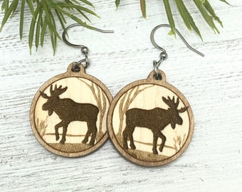 Pendientes de madera de alce