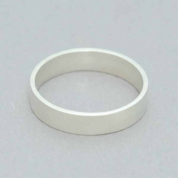 4 mm Ehering, schlichte Silberringe, breites Stapelband, 4 mm mattierter Ring, schlichter silberner Ehering, Ring mit mattem Finish, Sterling Silber