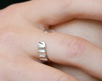 Offener Silberring, verstellbarer Sterlingsilberring, strukturierter Silberring, einzigartiger Sterlingsilberring, matte Ring, breiter Silberbandring