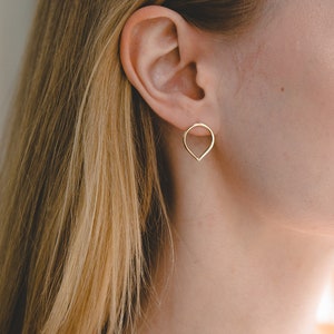 Teardrop Earrings Gold, 14k Gold Earrings Studs, Minimalist Gold Earrings, Geometric Earrings Gold, Gold Post Earrings, Solid Gold Earrings