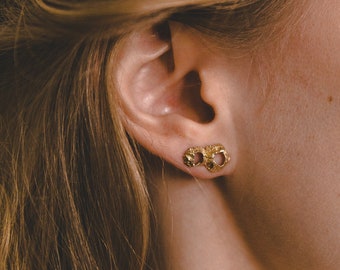 14k Solid Gold Earrings, Gold Shell Earrings, 14K Shell Earrings, Sea Shell Earrings Studs, Nature Inspired Earrings, Ocean Shell Earrings