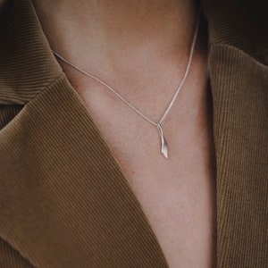 Sena Necklace, Small Minimalist Necklace, Dainty Delicate Necklace, Sterling Silver Necklace, Silver Necklaces For Women, Drop Necklace, 925