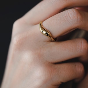 14k gold ring, solid gold ring, gold wave ring, wavy gold ring, organic gold ring, minimalist gold ring, curve gold ring, dainty gold ring