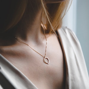 14K Solid Gold Necklace, Minimalist Gold Drop Necklace, Delicate Solid Gold Pendant, Small Teardrop Necklace, Geometric Drop Necklace, 585