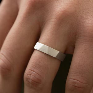 Essence Ring, Sterling Silver Ring 925, Brushed Matte Finish Ring, Faceted Ring, Hammered Wedding Riinng, 5mm Wide Band, Minimalist Modern
