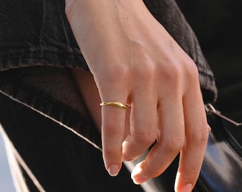 Neia Ring In Gold, Tiny Gold Ring, Solid Gold 14K Ring, 14K Gold Wedding Ring, 14K Gold Minimalist Ring, Thin 14K Gold Ring, Dainty Ring