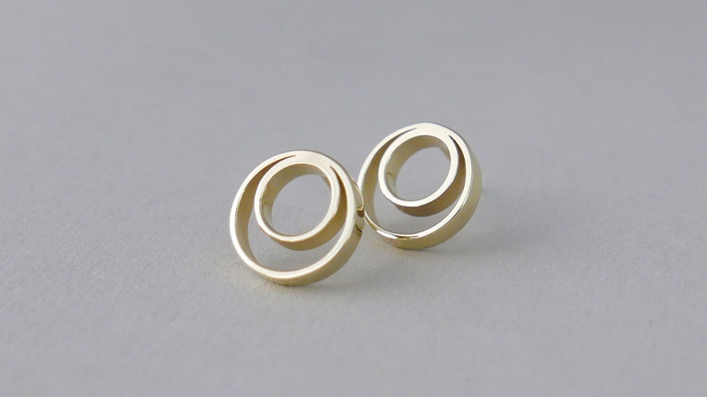 585 Gold Studs, Minimalist 14K Gold Earrings, Geometric Earrings, Solid Gold Earrings, Round Earrings, Circle Earrings, Open Circle Stud image 4