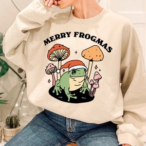 Christmas Frog Sweatshirt, Merry Frogmas Christmas Jumper, Mushroom Outfit, Cosy Oversize Hoody, Toad Xmas Sweater, Retro Fashion, UNISEX