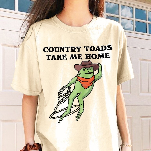 Cowboy Frog Tshirt, Funny Western Froggy Shirt, Cottagecore Froggy Tee, Oversized UNISEX T-shirt, Toad Shirt, Frog Lover shirt, Retro Tee