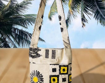 Summer /spring fabric handbag fun block print two outside pockets zipper closure