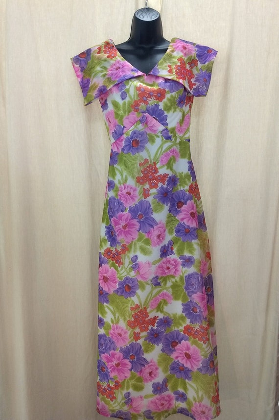 Boho Flowered Maxi Dress 60s party