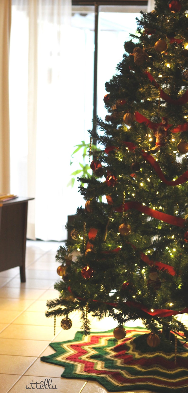 Falda de árbol de Navidad de ganchillo estilo ondulado en magníficos colores vintage 2 tamaños Adornos de árbol de decoración de casa de vacaciones, gran regalo de Navidad imagen 7