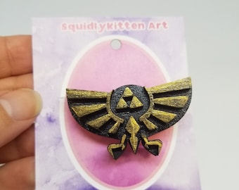 Shiny Royal Crest Triforce Pin