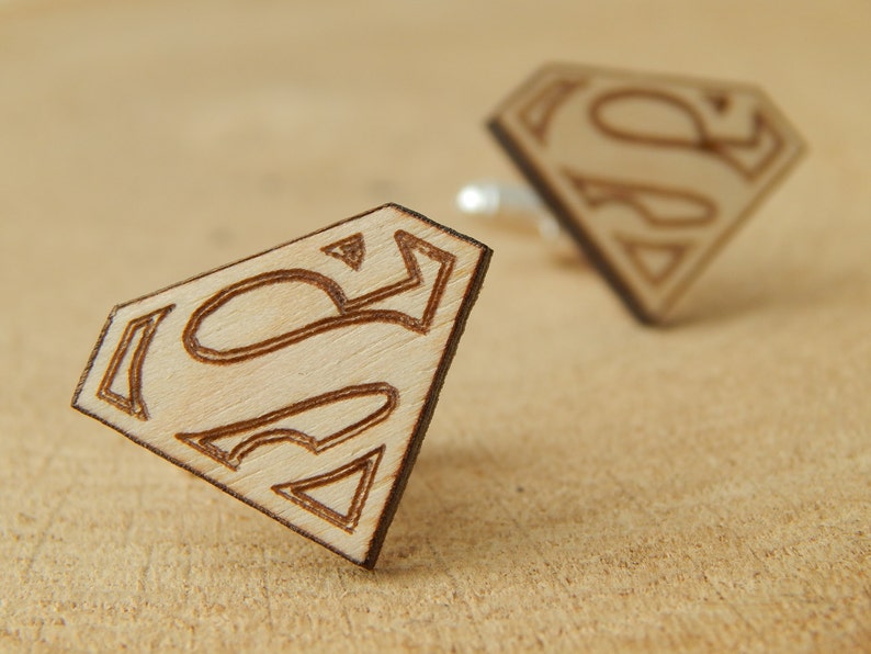 Boyfriend Gift Superman Wooden Cufflinks Mens Movie Cuff links Superhero wood Groomsman Cufflink Fathers Day Anniversary Wedding