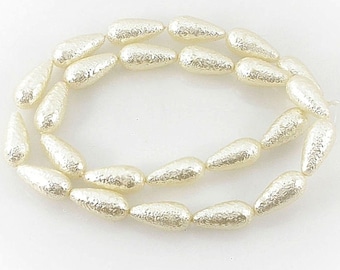 LUNA PEARL Glass 16 inch strand - Teardrop BEADS- Ivory Cream - 17 x8mm - 24 pcs - jewellery jewelry crafts