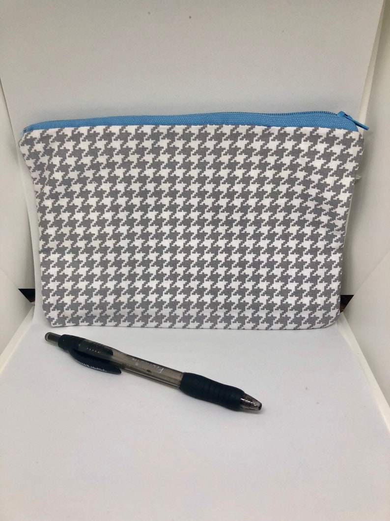 Gray Houndstooth Patterned Zipper Bag Gray Polka Dot bag Small item Storage bag Accessory Case Pencil Pouch image 1