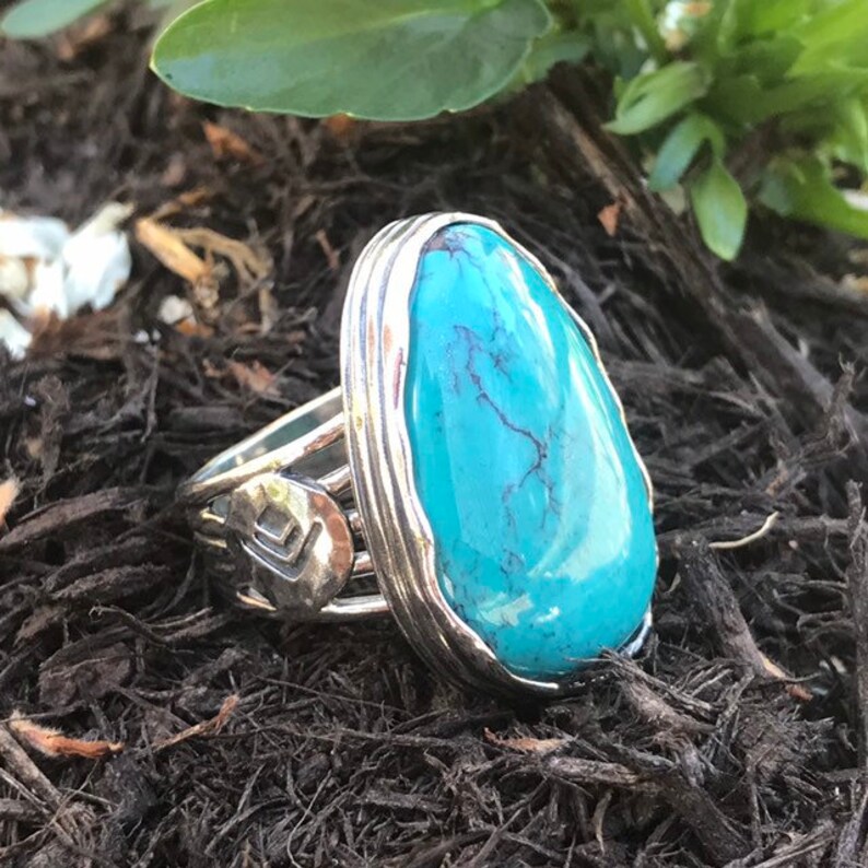 Vintage Sterling Silver You will receive this Ring. R2017-10B Size 10 Tumbled Turquoise Statement Ring Retired