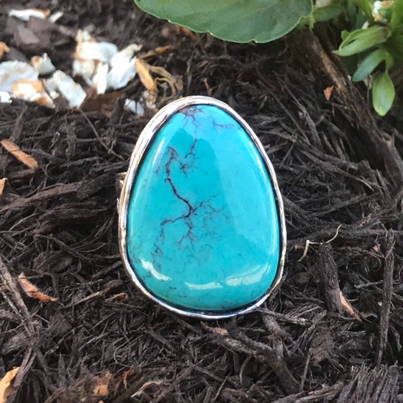 Vintage Sterling Silver You will receive this Ring. R2017-10B Size 10 Tumbled Turquoise Statement Ring Retired