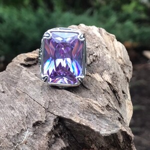 R2001. Lavender Fields Purple Cubic Zirconia Rectangle Ring by Silpada Designs Amethyst Sterling Silver. Retired. Vintage.