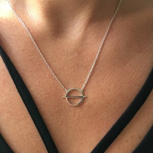 Circle and line hot sale necklace