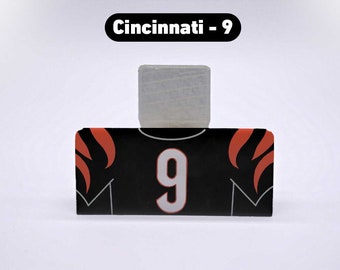 Football Cincinnati #9 Jersey Series VariStand Trading Card Display
