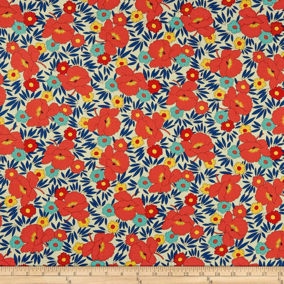 Flower Fabric: Harlow Floral & Leaf 26510 C Coral Quilting - Etsy